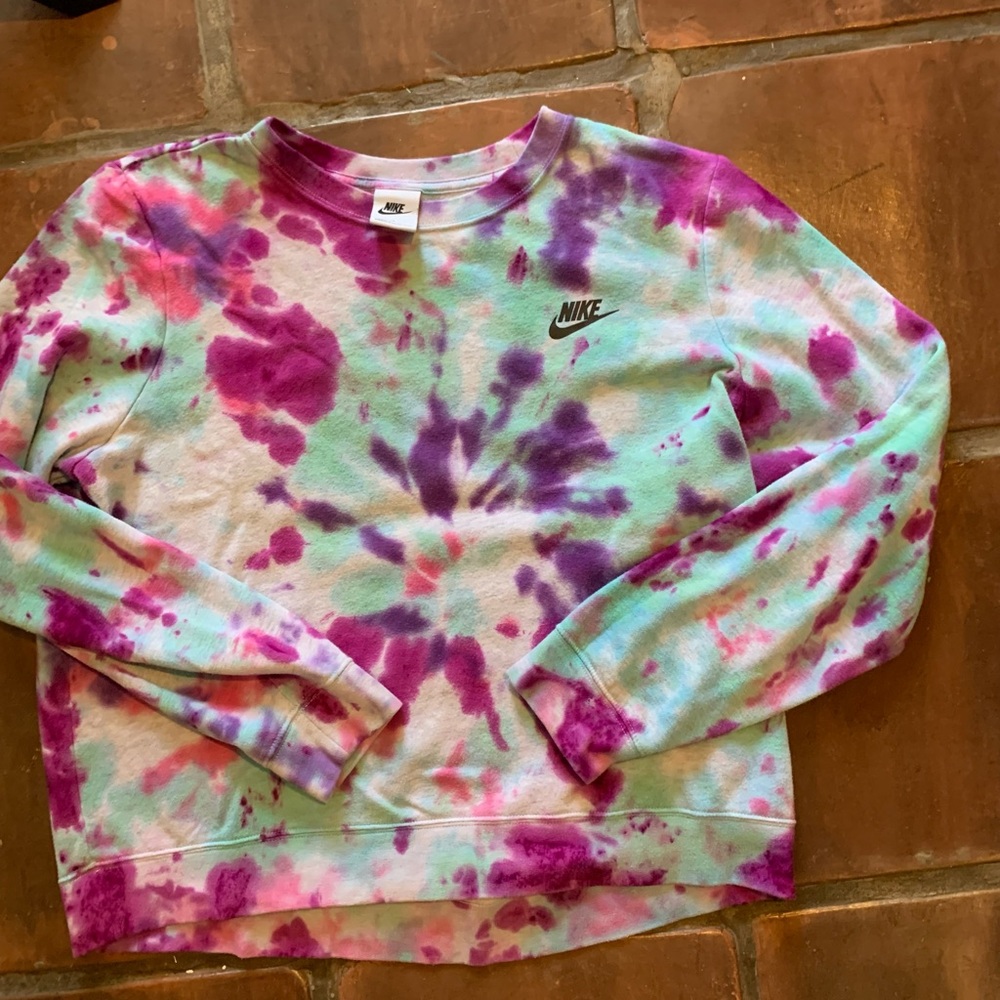 Nike Purple and Green Crew Neck Sweater